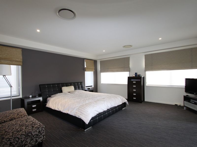 3 Rowenbrae Cres, Bella Vista NSW 2153