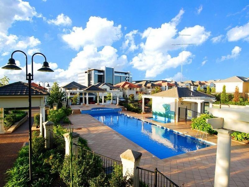 50 Linden Way, Bella Vista NSW 2153