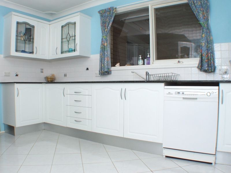 91 Hutchins Cres, Kings Langley NSW 2147