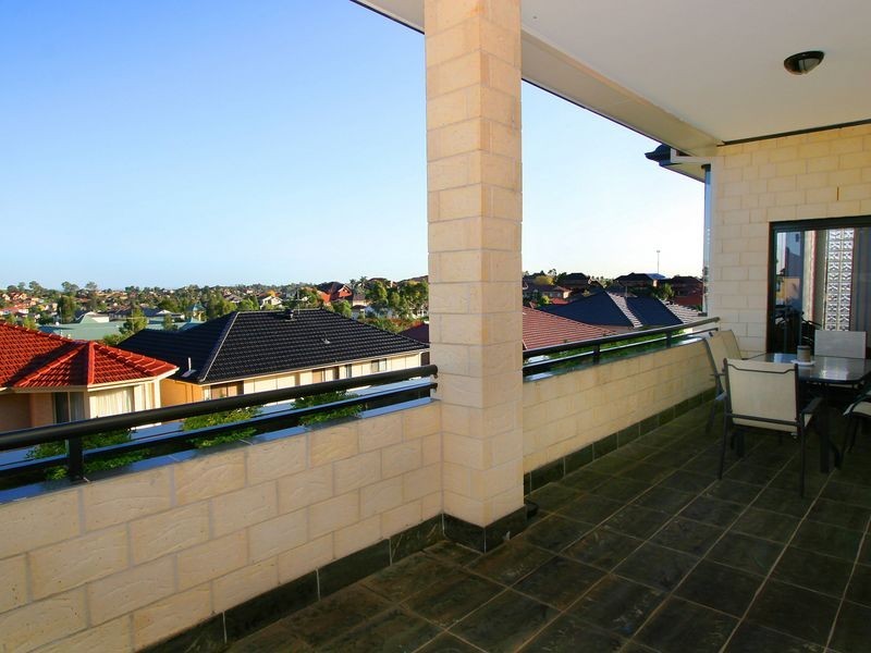 11 Blacksmith Crt, Bella Vista NSW 2153