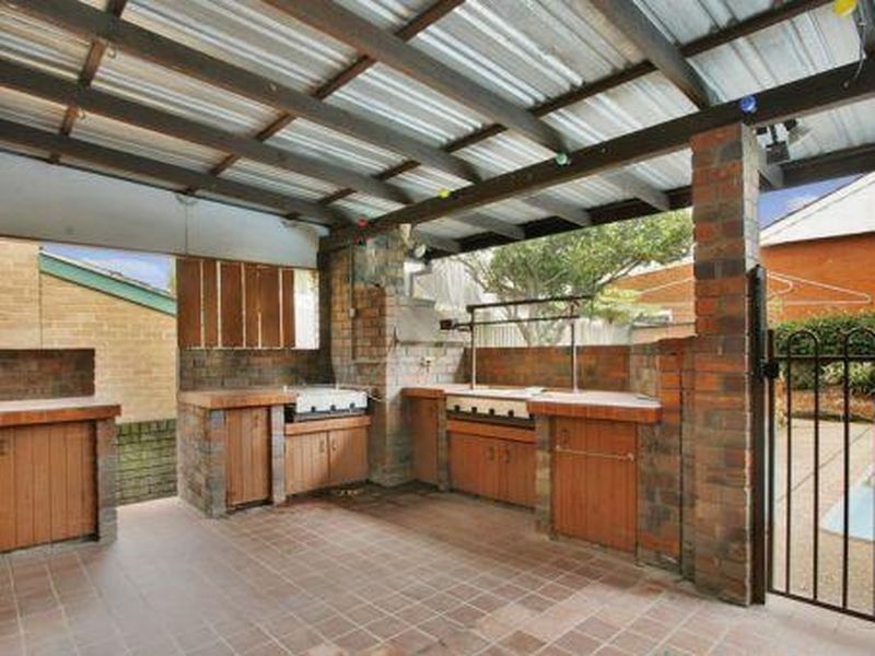 Castle Hill NSW 2154