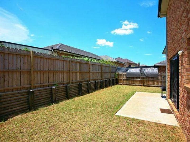 4 Bowdon St, Stanhope Gardens NSW 2768