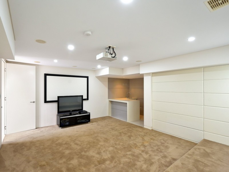 2 Ashburn Close, Bella Vista NSW 2153
