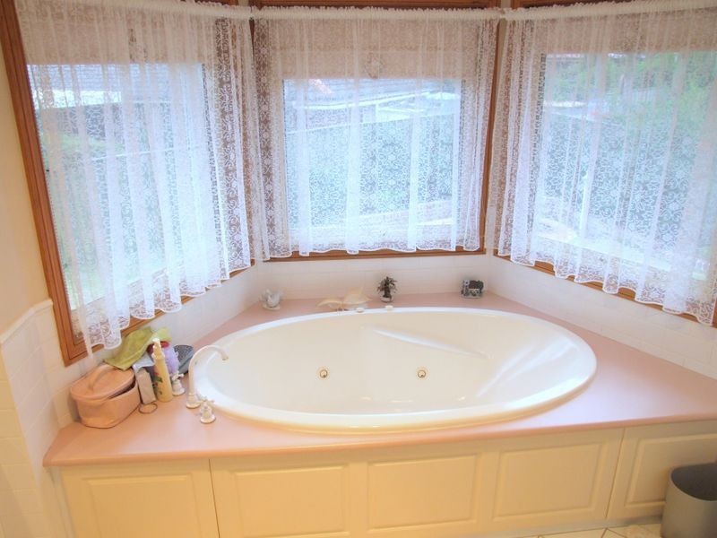 3 Roxburgh Pl, Bella Vista NSW 2153