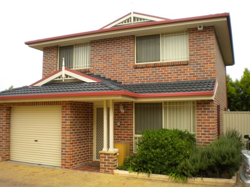 4/213-215 Quakers Road, Quakers Hill NSW 2763