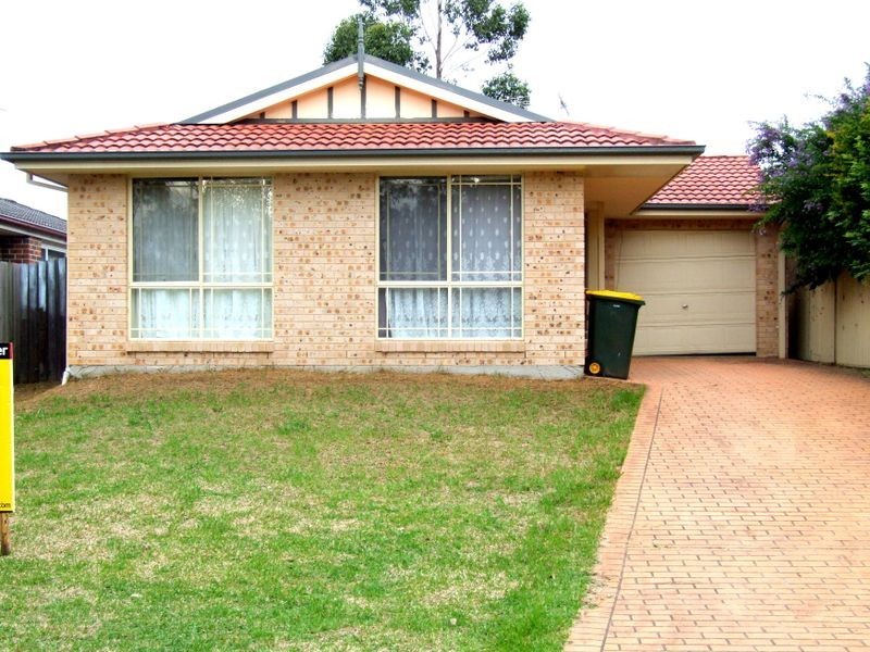 35 Yancannia Terrace, Glenwood NSW 2768