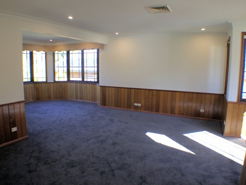 10 Stock Farm Avenue, Bella Vista NSW 2153