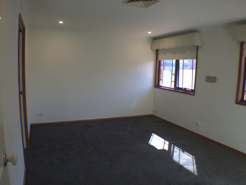 10 Stock Farm Avenue, Bella Vista NSW 2153