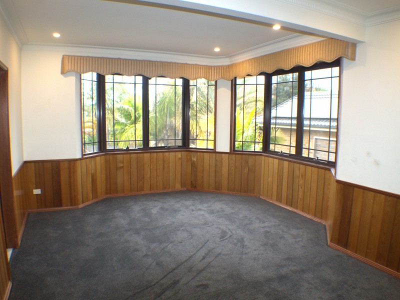 10 Stock Farm Avenue, Bella Vista NSW 2153