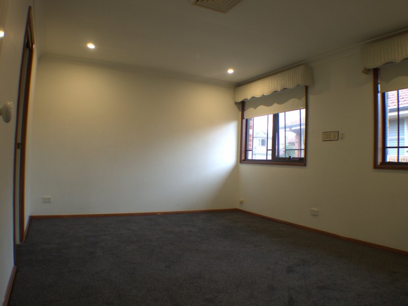 10 Stock Farm Avenue, Bella Vista NSW 2153