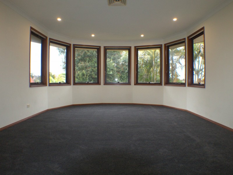 10 Stock Farm Avenue, Bella Vista NSW 2153