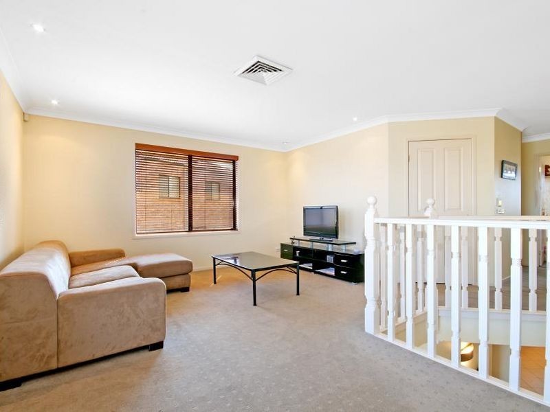 6 Dundrum Grove, Kellyville Ridge NSW 2155