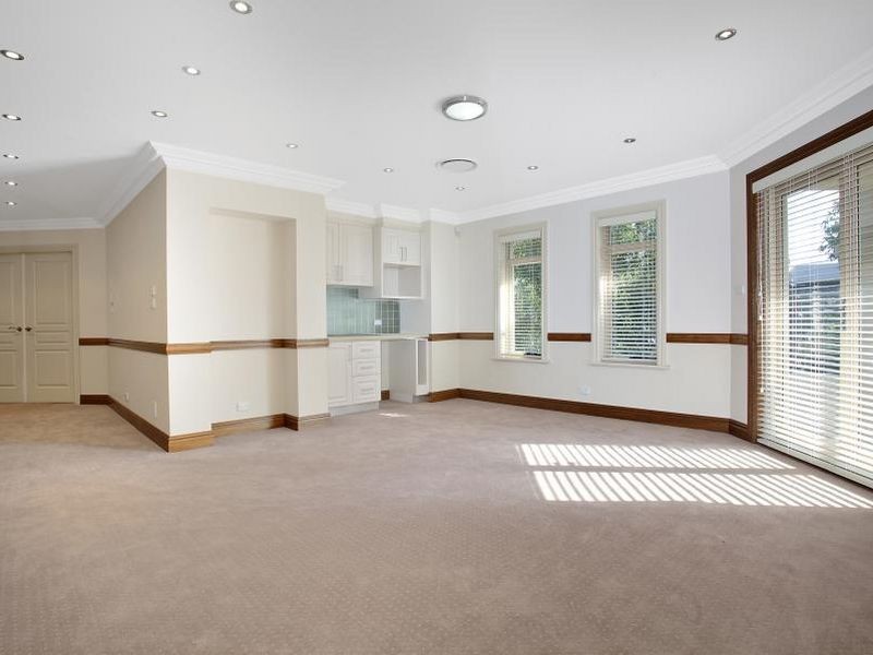 77 Edgewater Drive, Bella Vista NSW 2153