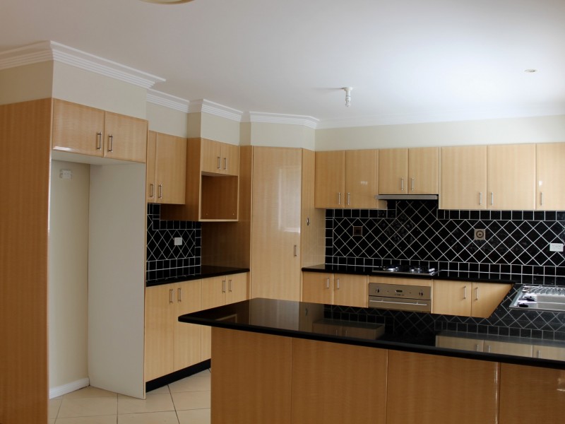 7 Benson Rd, Beaumont Hills NSW 2155