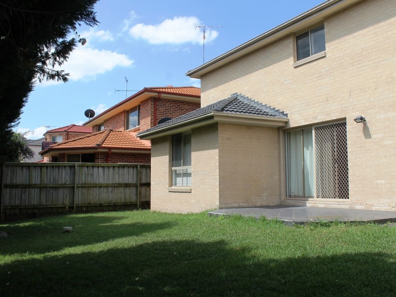 7 Benson Rd, Beaumont Hills NSW 2155