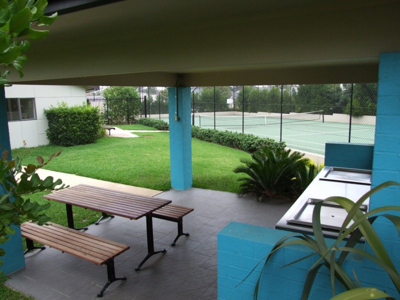 4 Bowdon St, Stanhope Gardens NSW 2768