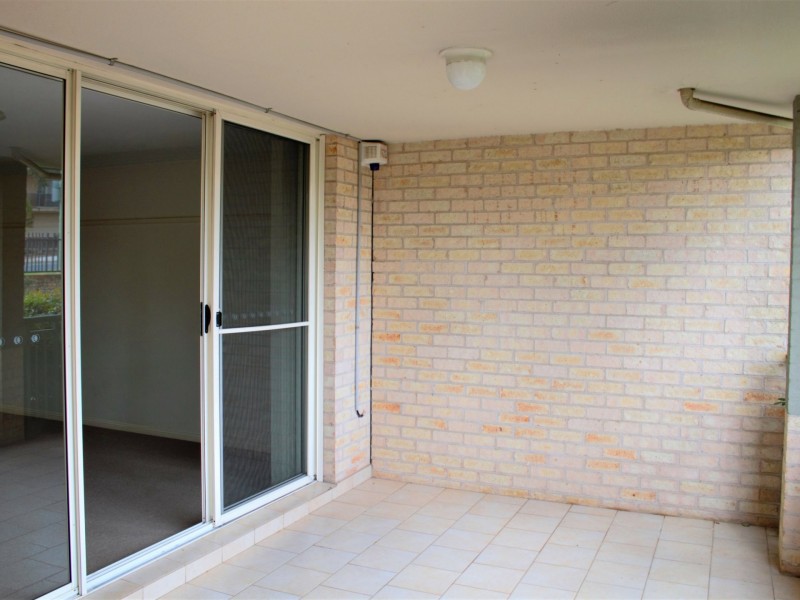 2/1A James Street, Baulkham Hills NSW 2153