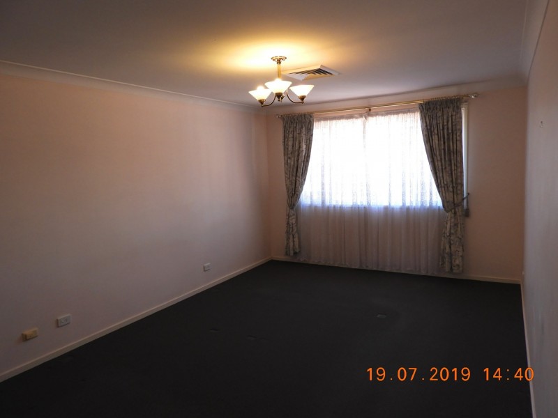 5 Grant Glade, Bella Vista NSW 2153