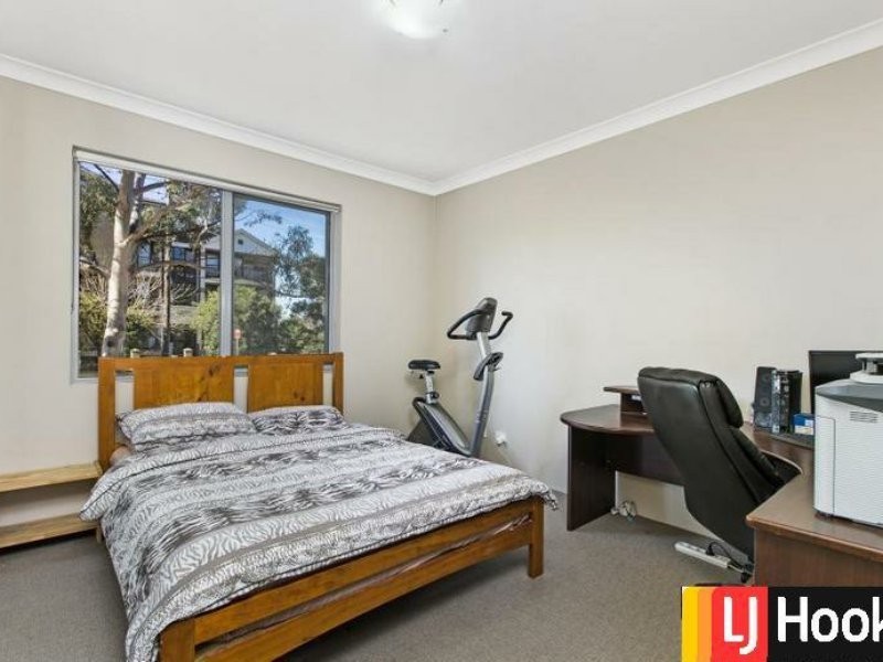 16/26 Clifton Street, Blacktown NSW 2148