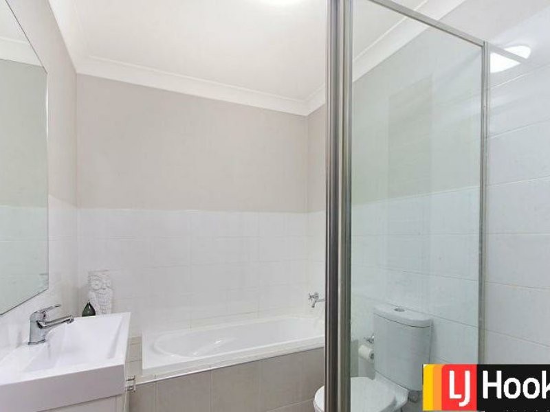 16/26 Clifton Street, Blacktown NSW 2148