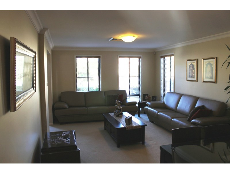 38 Currawong Street, Glenwood NSW 2768