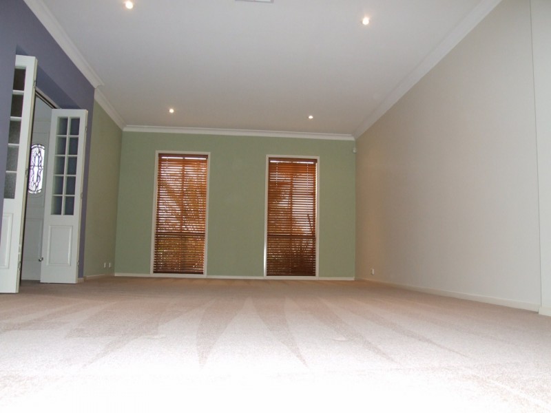 3 Sardinia Ave, Glenwood NSW 2768