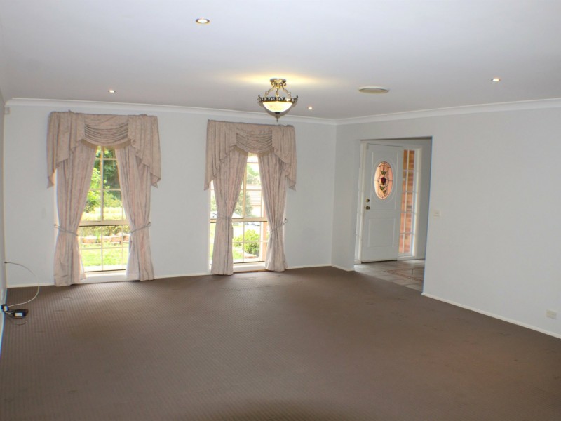 8 Shane Place, Bella Vista NSW 2153