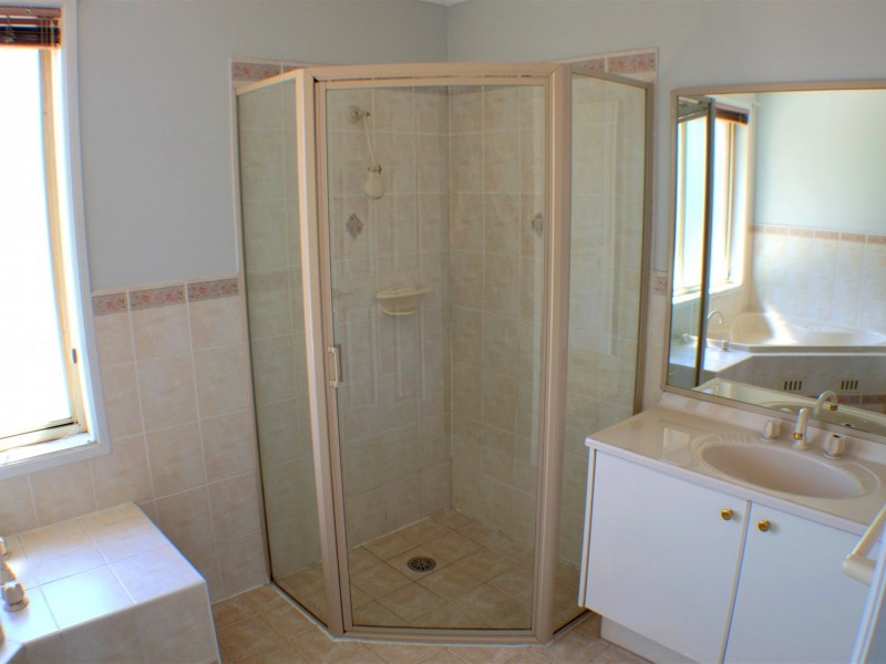 8 Shane Place, Bella Vista NSW 2153