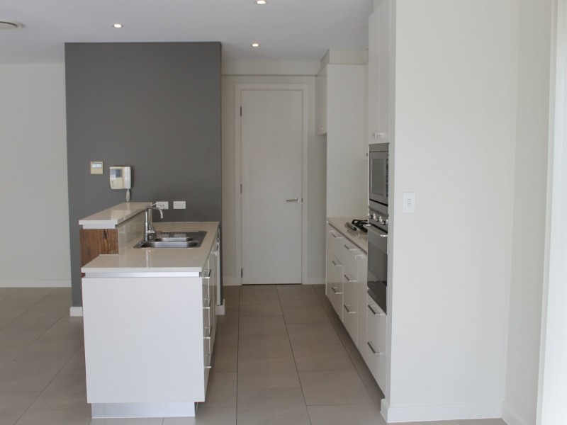 9 Waterstone Crescent, Bella Vista NSW 2153