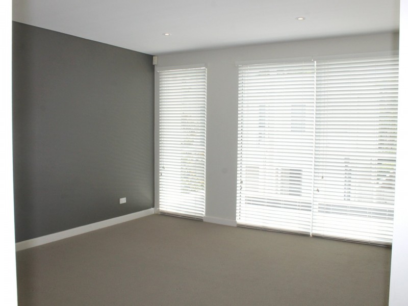 9 Waterstone Crescent, Bella Vista NSW 2153