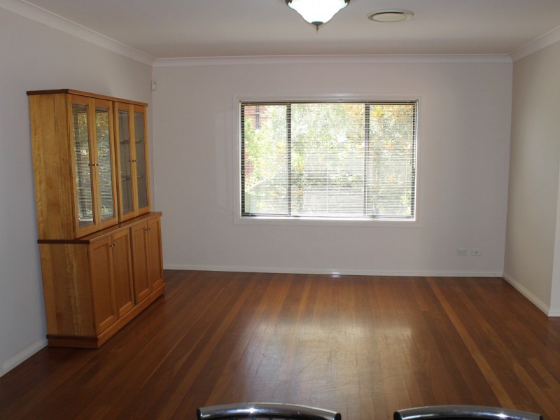 10 Iron Bark Grove, Bella Vista NSW 2153