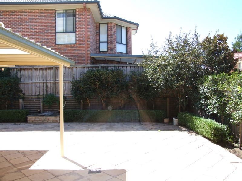 21 Armine Way, Beaumont Hills NSW 2155