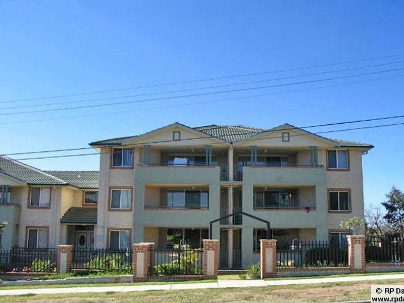 2/1A James Street, Baulkham Hills NSW 2153