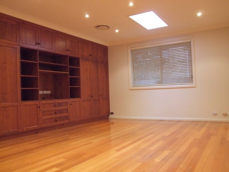 13 Kimberley Court, Bella Vista NSW 2153