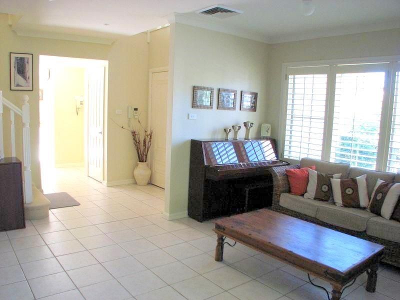 2a Stewart Drive, Castle Hill NSW 2154