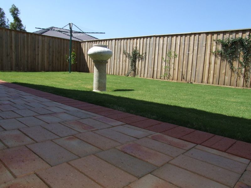 5 Clapham Street, Stanhope Gardens NSW 2768