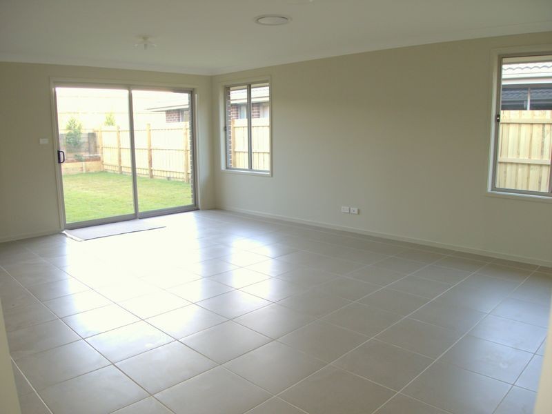 40 Paringa Drive, The Ponds NSW 2769