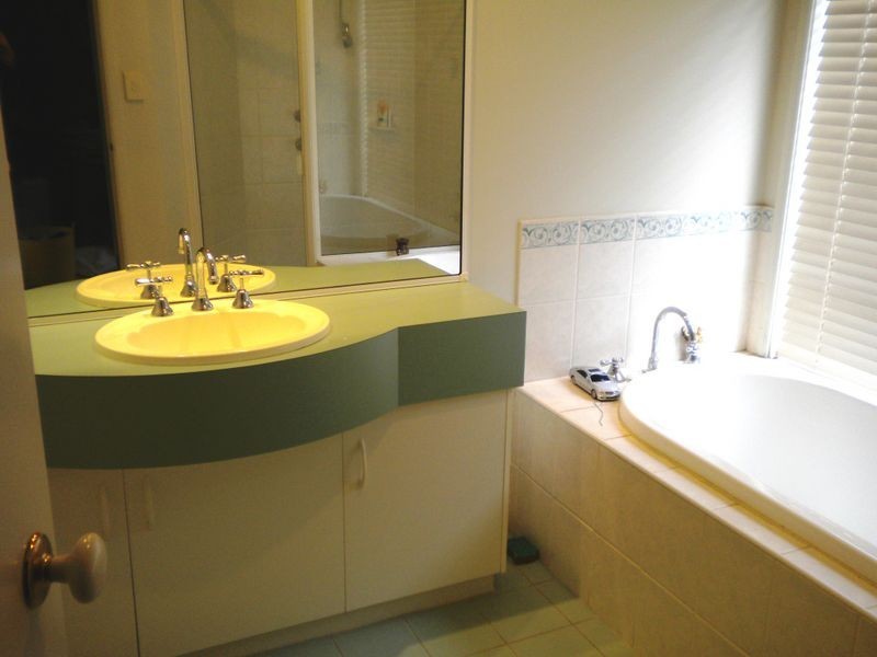 38 Crestview Drive, Glenwood NSW 2768