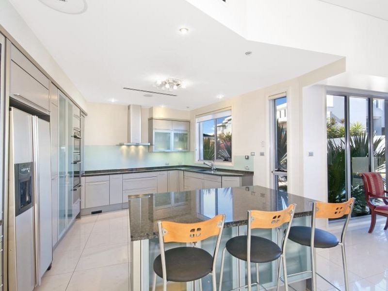 72 Edgewater Drive, Bella Vista NSW 2153