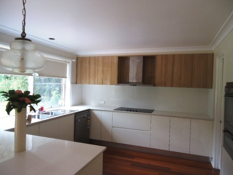 27 Grevillea Grove, Baulkham Hills NSW 2153