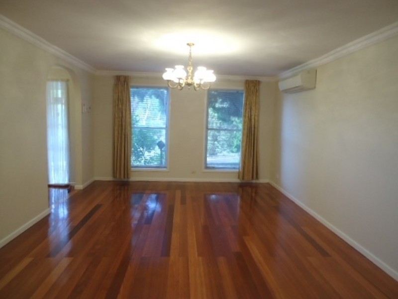 27 Grevillea Grove, Baulkham Hills NSW 2153