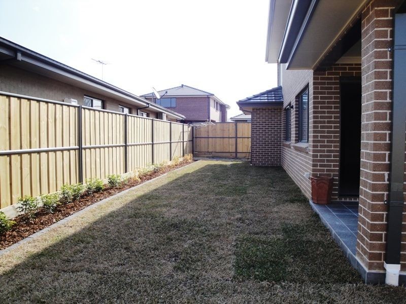 7 Paddock Street, The Ponds NSW 2769