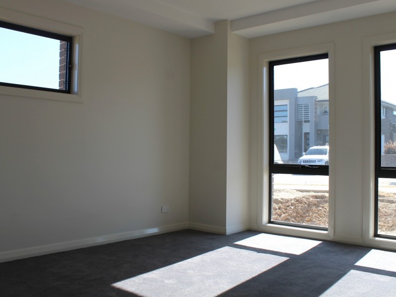 51 Springbrook Blvd, Kellyville NSW 2155