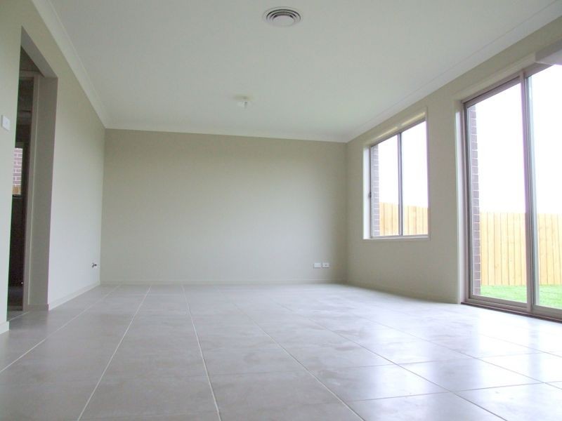 14 Ekala Avenue, The Ponds NSW 2769