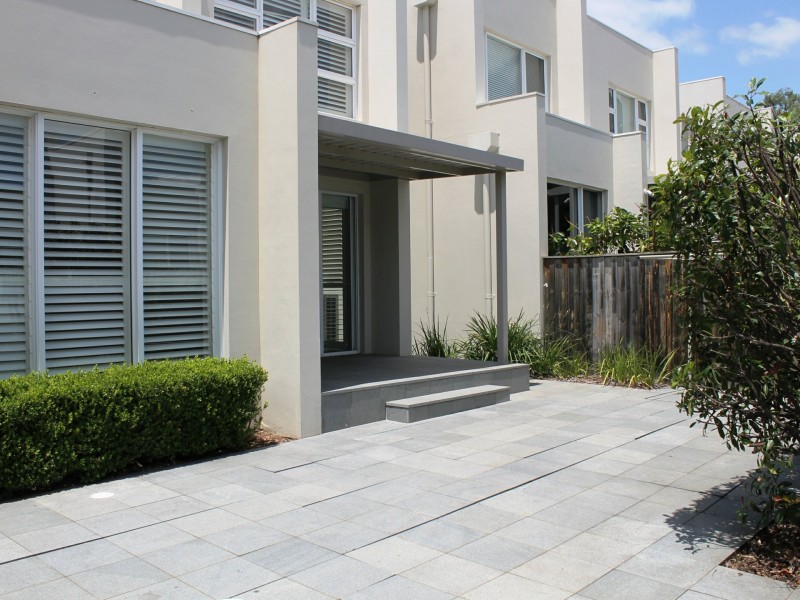 15 Waterstone Crescent, Bella Vista NSW 2153