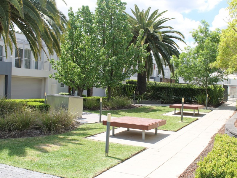 15 Waterstone Crescent, Bella Vista NSW 2153