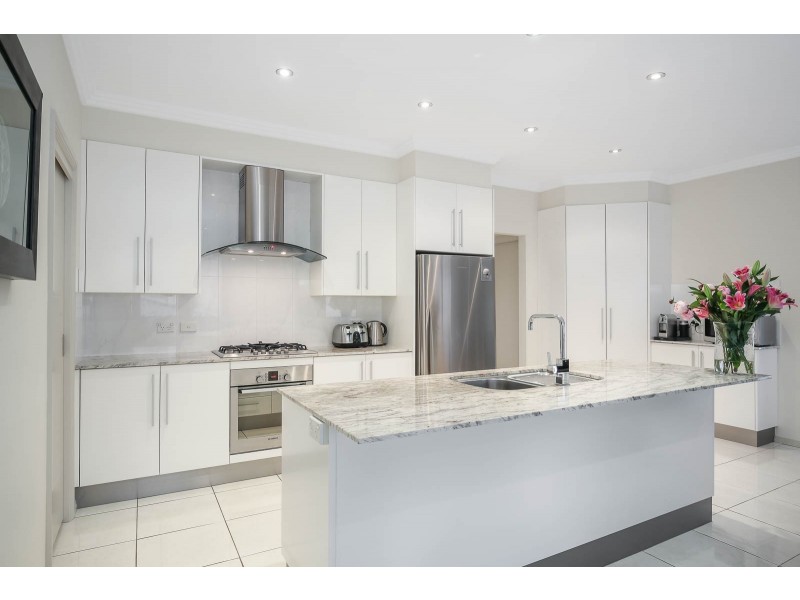 13 Governor Place, Winston Hills NSW 2153