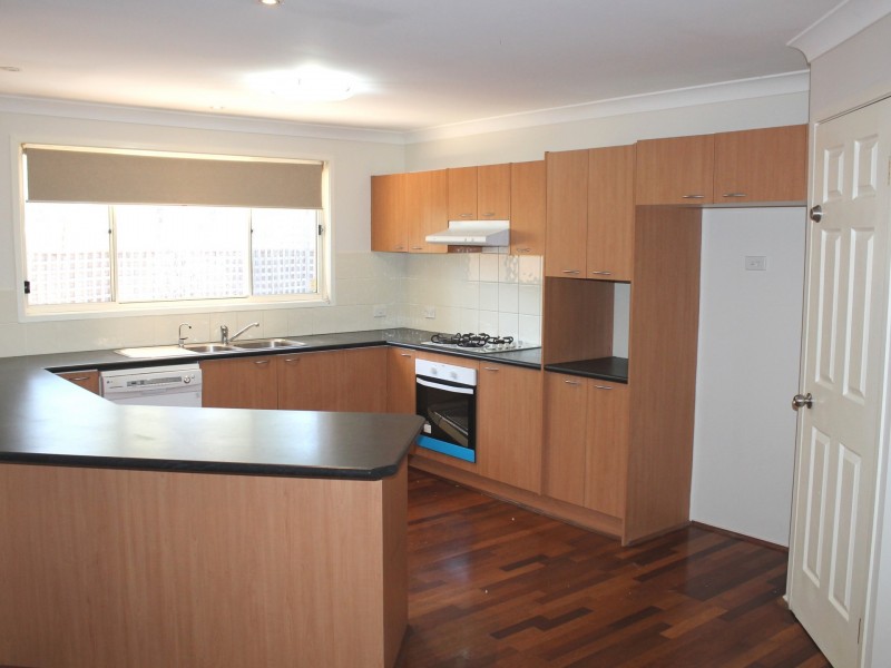 14 Wilkins Ave, Beaumont Hills NSW 2155