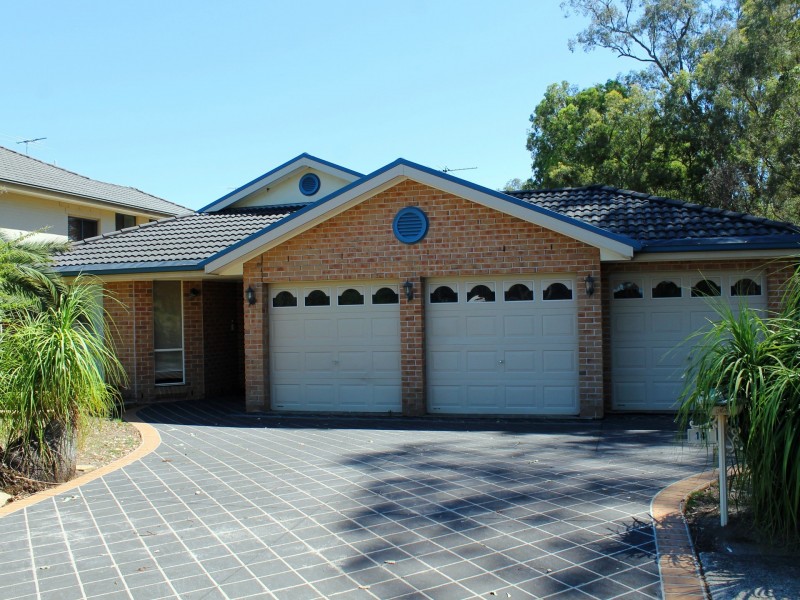 14 Wilkins Ave, Beaumont Hills NSW 2155