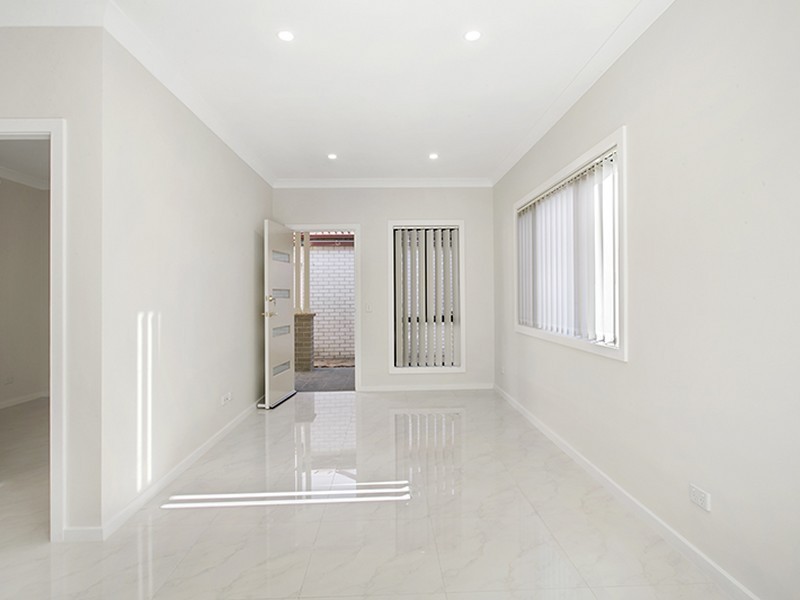 flat Francesco Crescent, Bella Vista NSW 2153